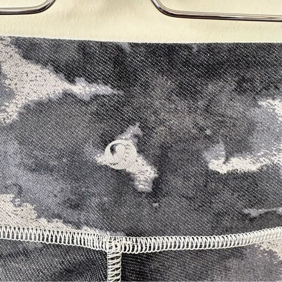 Lululemon Wunder Under Pant (Print)Floral Platoon Silver Spoon / Ambient Grey - Picture 9 of 10